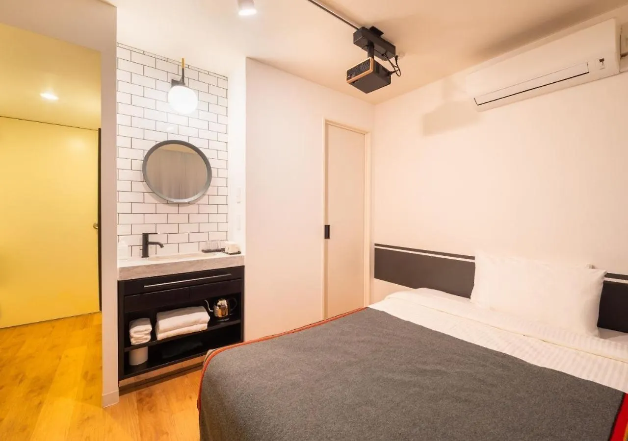 Hotel Graphy Nezu Tokyo